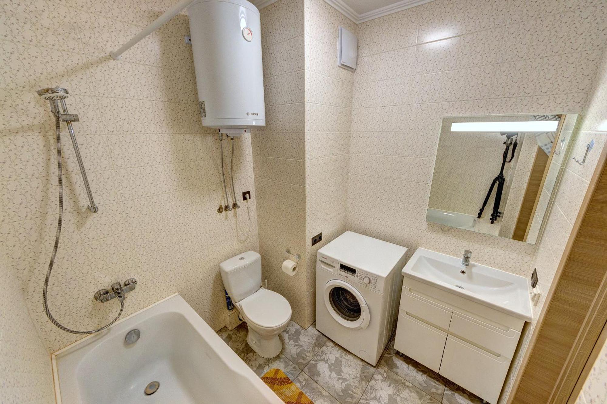 Апартаменти 2-Кімнатні Поруч З Національним Цирком України Kiew Exterior foto